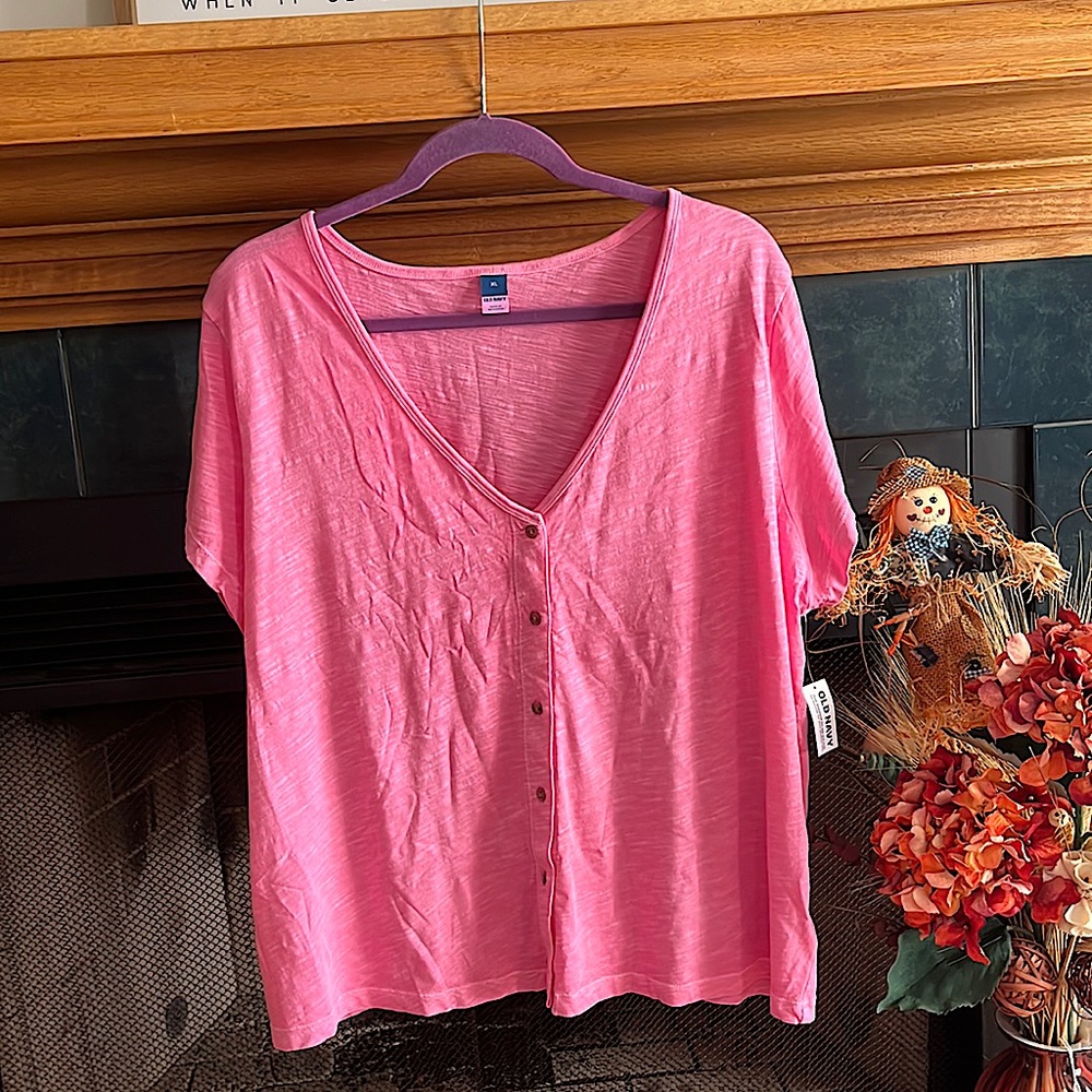 Women’s Pink Top